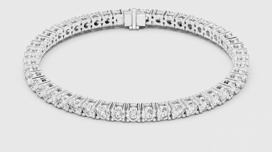 A full diamond tennis bracelet in white gold