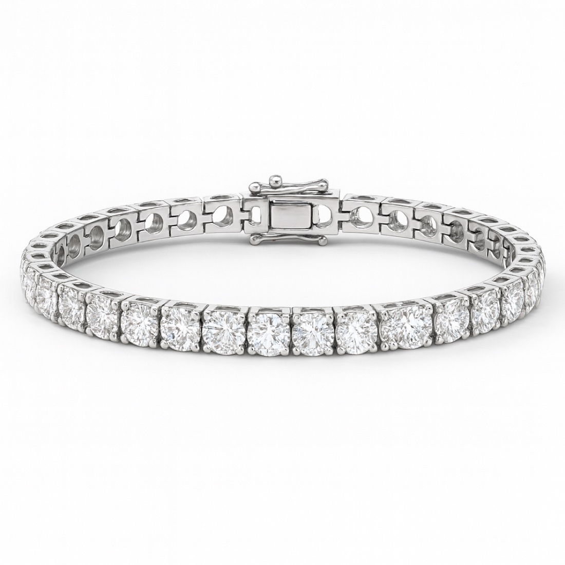 A full diamond tennis bracelet in white gold